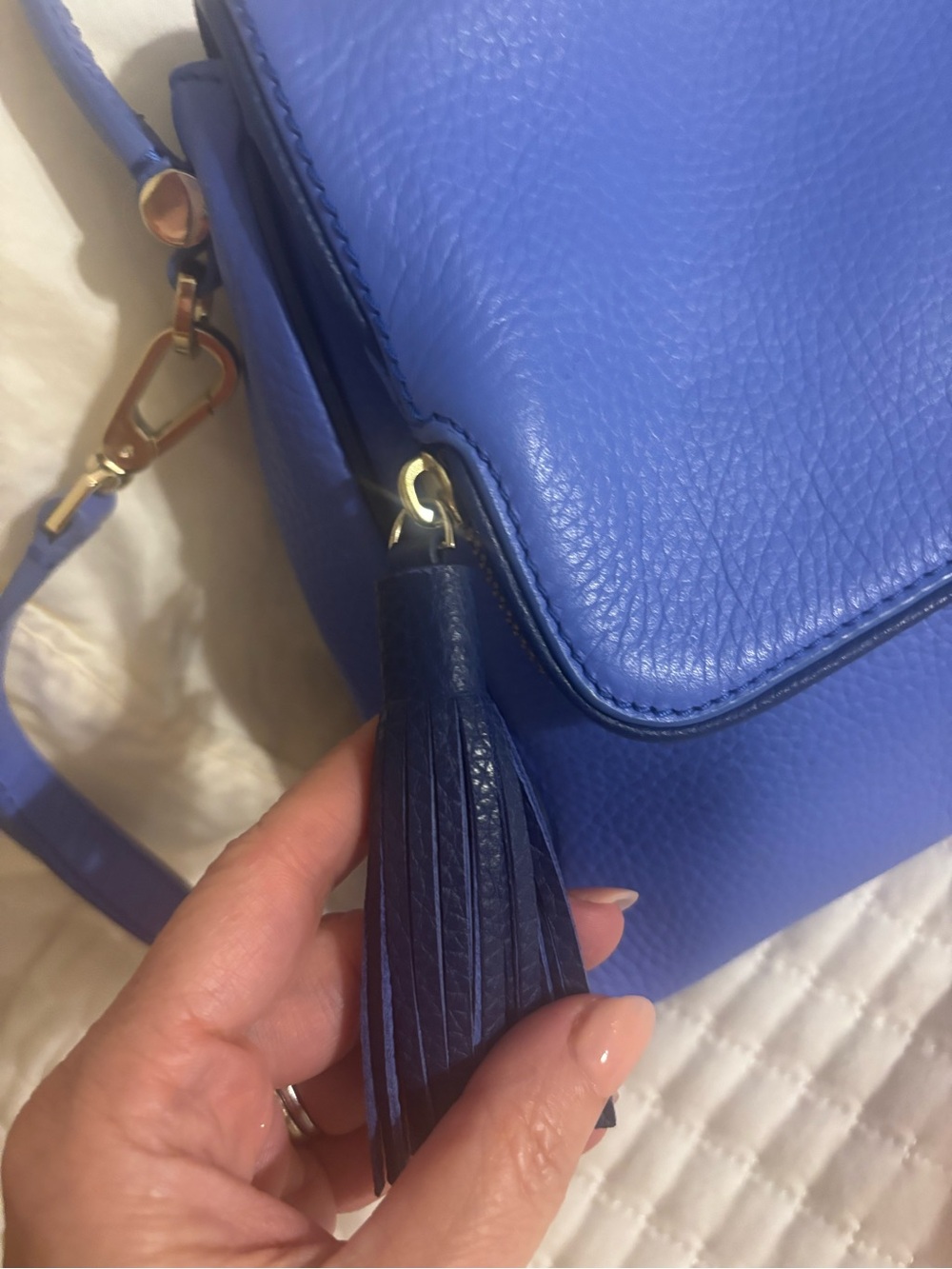 EUC Kate Spade Cornflower Blue Pebbled Leather Crossbody Purse - Picture 4 of 7